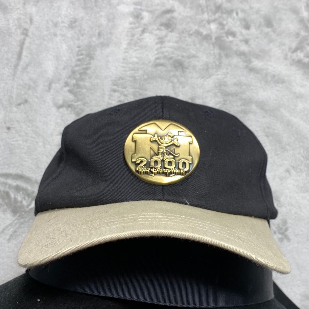 Walt Disney‎ World 2000 Hat Mickey Mouse Metal Emblem Baseball Cap